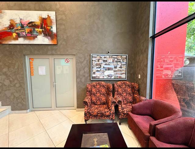 731M² OFFICE FOR SALE IN HALFWAY HOUSE